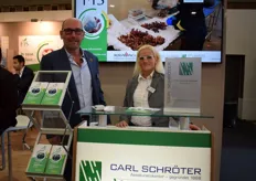 Claus Dimter und Susanne Seebeck von Carl Schröter und Fruit Insurance Services.